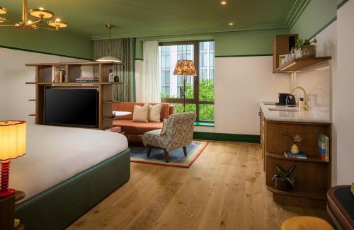 Pimlico Hotel | The July - London Victoria