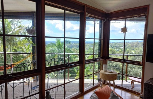 Doonan Villa | The Junglehouse Noosa Luxury Accommodation-spectacular views,15 mins to Hastings
