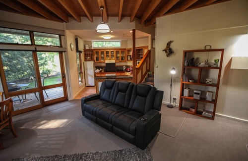 Halls Gap Cabin | The Kingfisher Lodge
