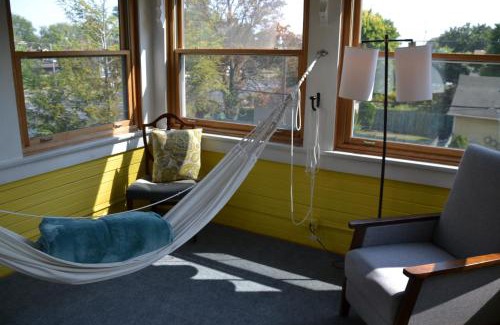 Downtown Toledo Bed & Breakfast | The Kings Throne Inn and Guest House
