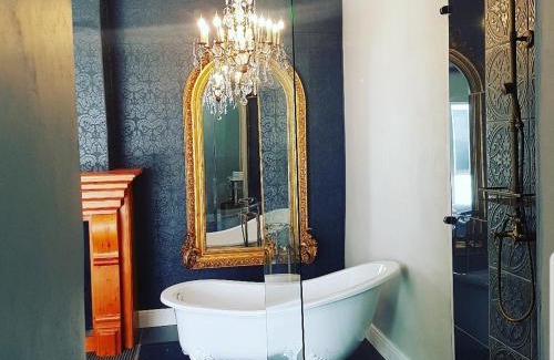 Burgersdorp Hotel | The Kingsman boutique Hotel
