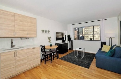 Peter Cooper Village Apartment | The Kips IV Vibe 8649