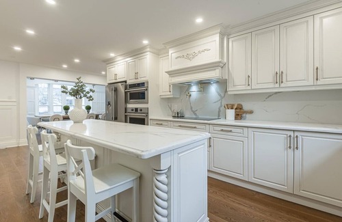 Hamilton House | The Kirkendall Mansion & Coach House - Luxury & Comfort 14 Bedroom 10 Washroom
