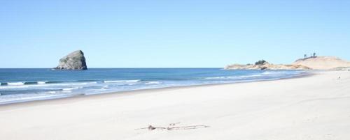Kiwanda Shores House | The Kiwanda Surf House
