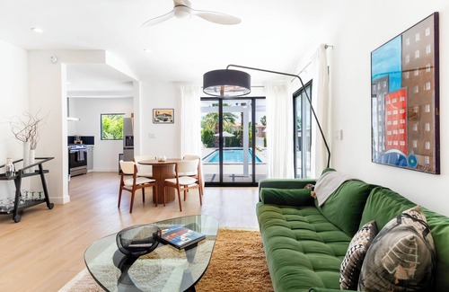 Little Tuscany House | The Knot is a charming Palm Springs property located conveniently in PS north