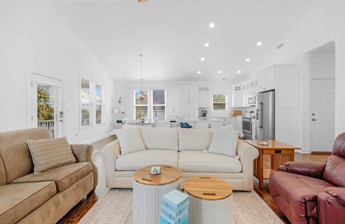Carolina Beach House | The Knotty Goose - Home in Carolina Beach