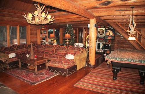 Stratton and Bromley Ski Areas Villa | The Kresge Kabin - Authentic Grand Log Cabin.