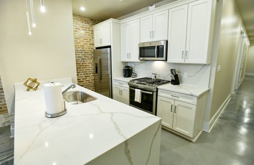 Central Business District Condo | " The LaCroix" 2 bedroom 2 bath New Orleans/Superdome /French Quarter