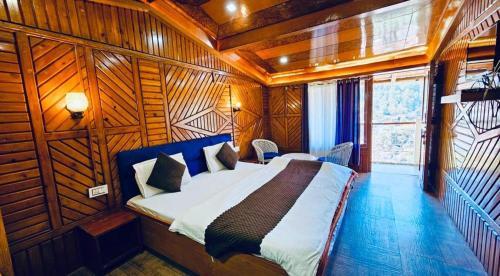 Mallital Bed & Breakfast | The Lake & Hill View Nainital
