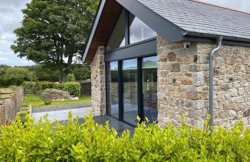 Grampound House | The Lake House , luxury rural retreat