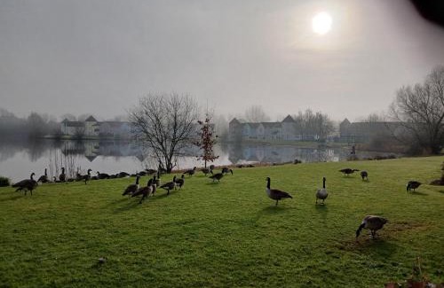 South Cerney House | The Lakehouse on Windrush