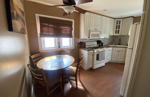 Lakeside House | The Lakeside Experience - Less than 2 miles from Beach and social district