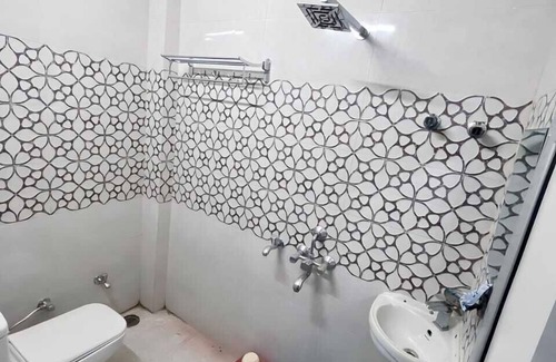 Kasganj Hotel | The Light House Hotel and Restaurant