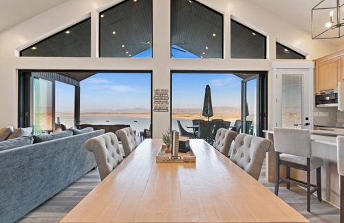 Levan House | The Lighthouse ON YUBA Lake front private beach boat dock 5 acre 17 beds 6 baths