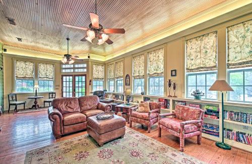 Glen Rose House | The Lilly House Historic Glen Rose Home with Porch!