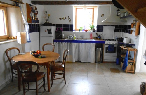 Centres House | The Lily Féliz, a pretty village house between Rodez and Albi