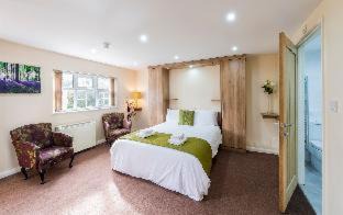 Earlswood Hotel | The Limes Country Lodge Hotel & Admiral Restaurant