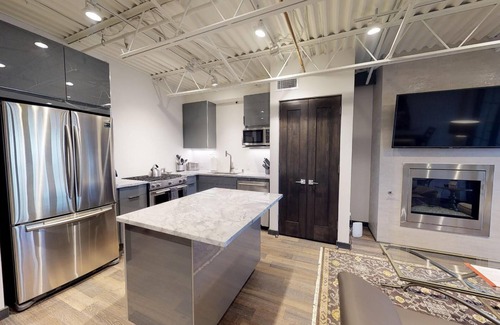 Downtown Santa Fe Condo | The Lincoln 502, 1 Bed/1 Bath, Luxury Loft Style Condo