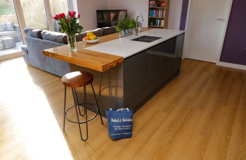 Tiverton Cottage | THE LINHAY, family friendly, luxury holiday cottage in Tiverton