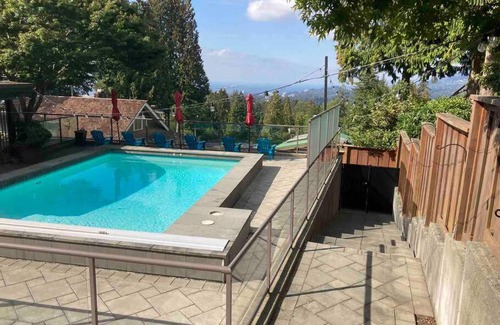 Upper Lonsdale Apartment | The Lions Self Contained Suite, Shared Pool, Hot Tub, Views
