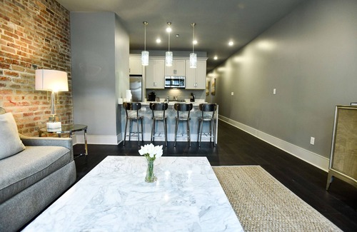 Central Business District Condo | "The Lisette"/Superdome/French Quarter/Large 2 bedroom 2 full bath