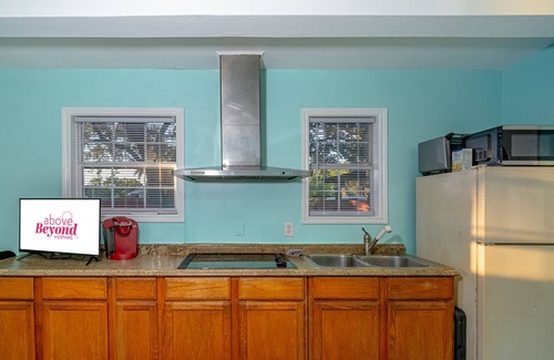 Flour Bluff House | The Little Coconut Cottage