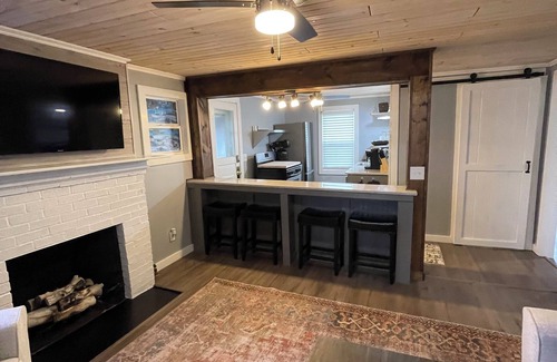 Lakeview House | The Little Crescent