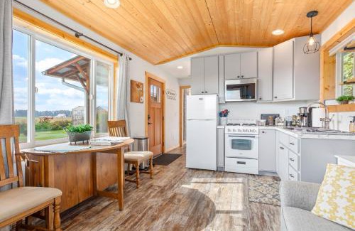 Lynden House | The Little Farmhouse at Oostema Farmstead