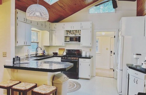 Fayetteville House | The "Little House on the Hill"- Near Downtown Fayetteville and the U of A