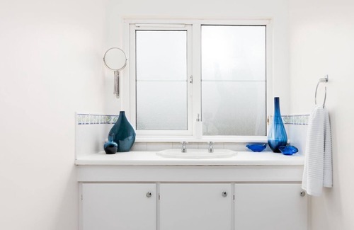 Kirk Braddon Cottage | The Lodge - a holiday cottage that sleeps 8 guests in 4 bedrooms