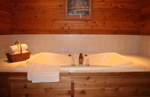 Siren Hotel | The Lodge at Crooked Lake