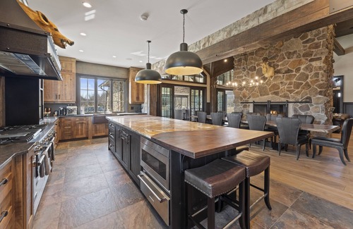Town of Essex Cabin | The Lodge - Experience Unmatched Luxury at Our Spectacular Location In Harrow