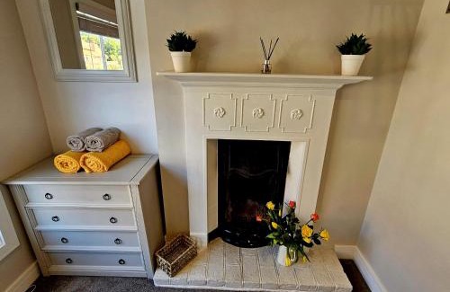 Wadhurst House | The Lodge