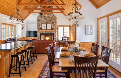 The Galena Territory Villa | The Lodge, 'North Woods' style, boutique Galena Getaway!