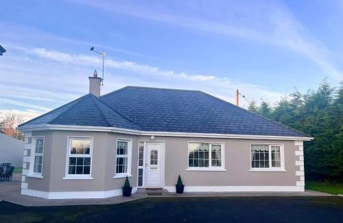 Castlerea House | The Lodge Self Catering