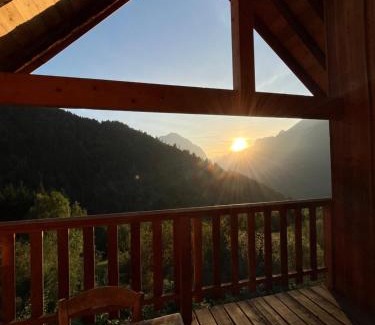 Oz-en-Oisans Apartment | The Loft 3 minutes from Alpe dHuez Grand Domaine via Oz en Oisans