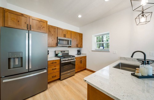Bayfield House | The Loft at Golden Meadows Farm - Ideally located between Durango and Pagosa