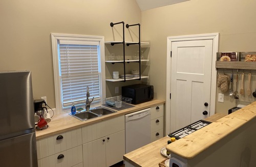 Saint Andrews Apartment | The "Loft at Sewanee" is a tranquil apartment near the University of the South.
