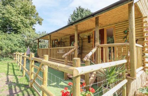 Brandon House | The Log Cabin