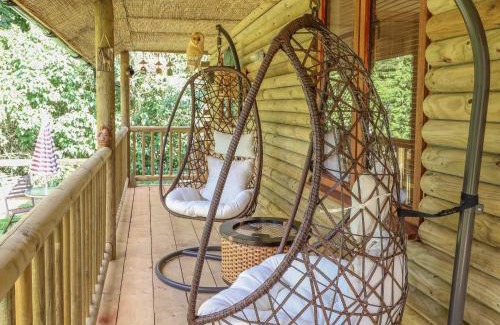 Brandon House | The Log Cabin