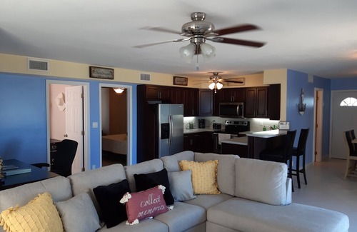 Freeport Apartment | The Lookout - Coral Beach