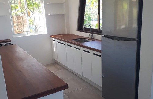 Port Elizabeth Apartment | The Lookout, Hummingbird Deck, Boutique apartment, minutes from stunning beaches