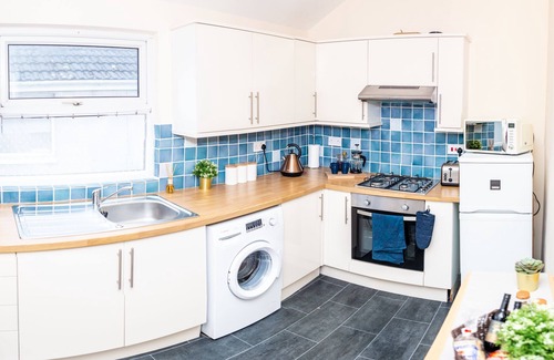 Grangetown Apartment | The Louis Armstrong - Luxury Apartment