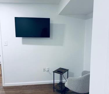Severn House | The Loving Home basement apartment