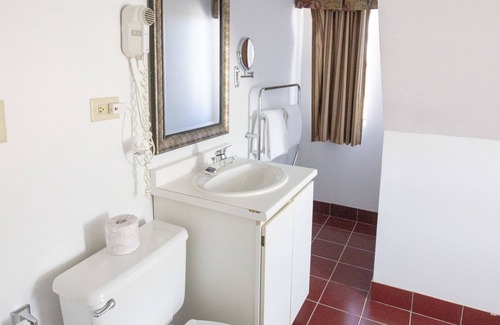 Lucerne-in-Maine Hotel | The Lucerne Inn