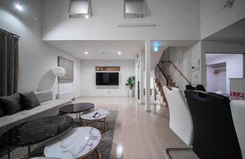 Toyohira Villa | THE LUNA LOUNGE