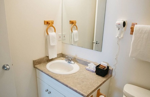 Lund Hotel | The Lund Resort at Klah ah men