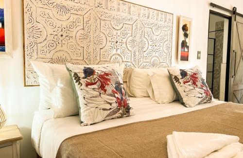 Kroonstad Bed & Breakfast | The Lux Guesthouse