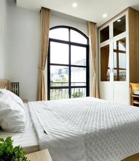 Hai Phong Apartment | The LuxHomes Apartment ᵀᴹ I Vinhomes Imperia