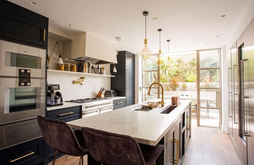 Parsons Green and Walham House | The Luxury Fulham Townhouse